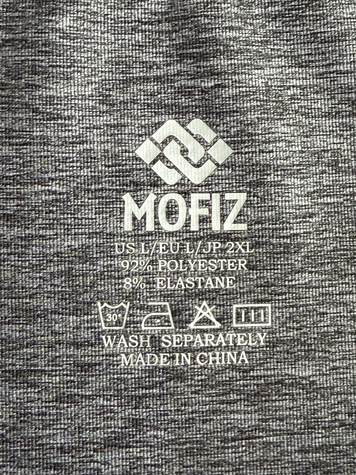 brand and size label