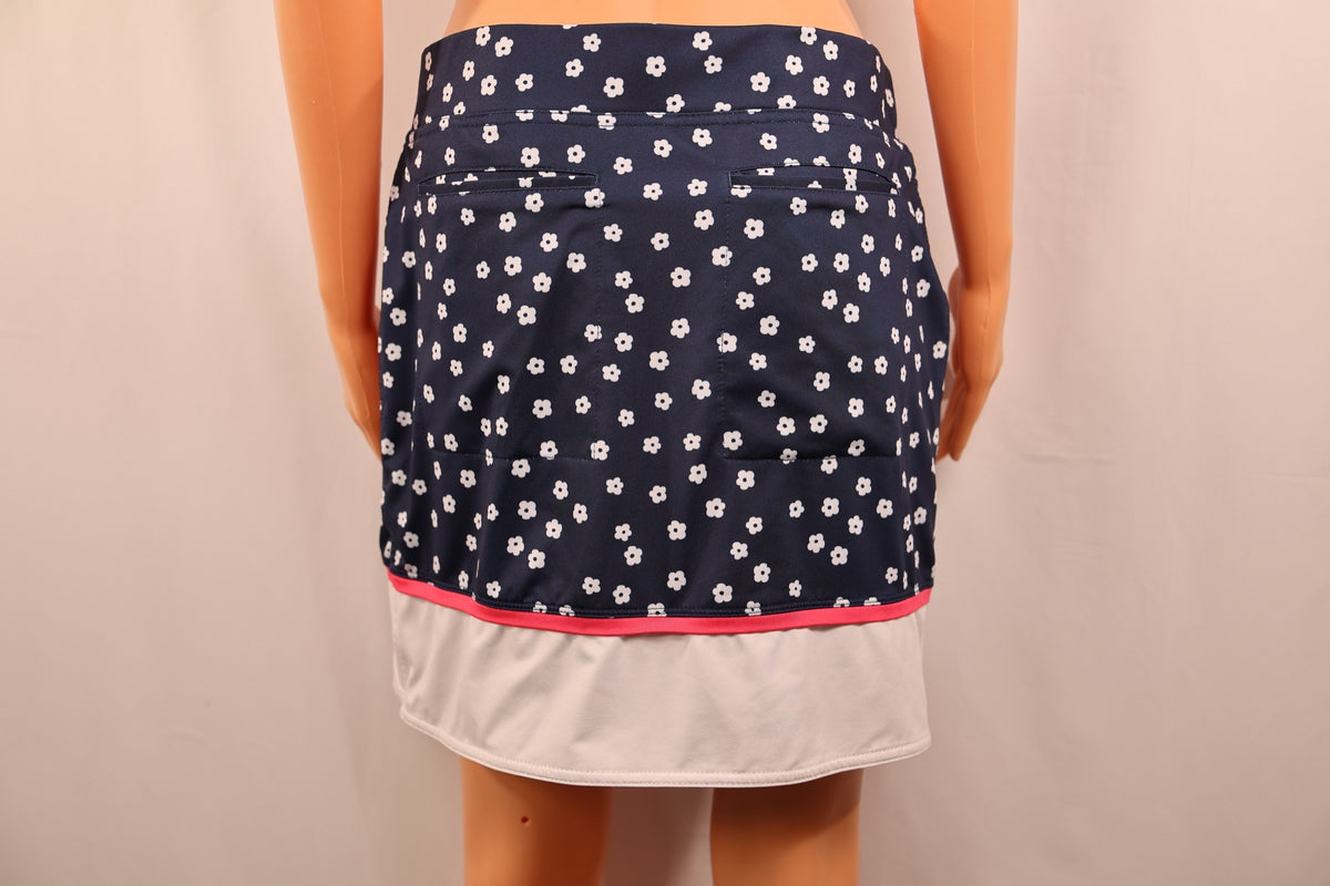 Belyn Key skort, navy daisy print, back