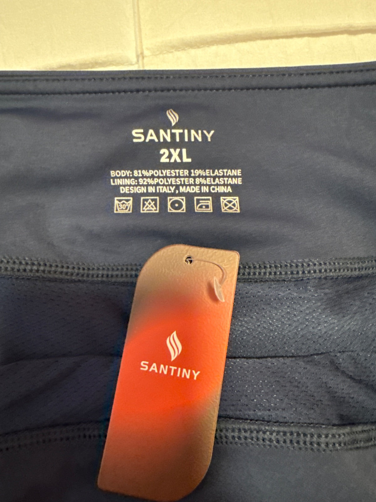 Brand and size label