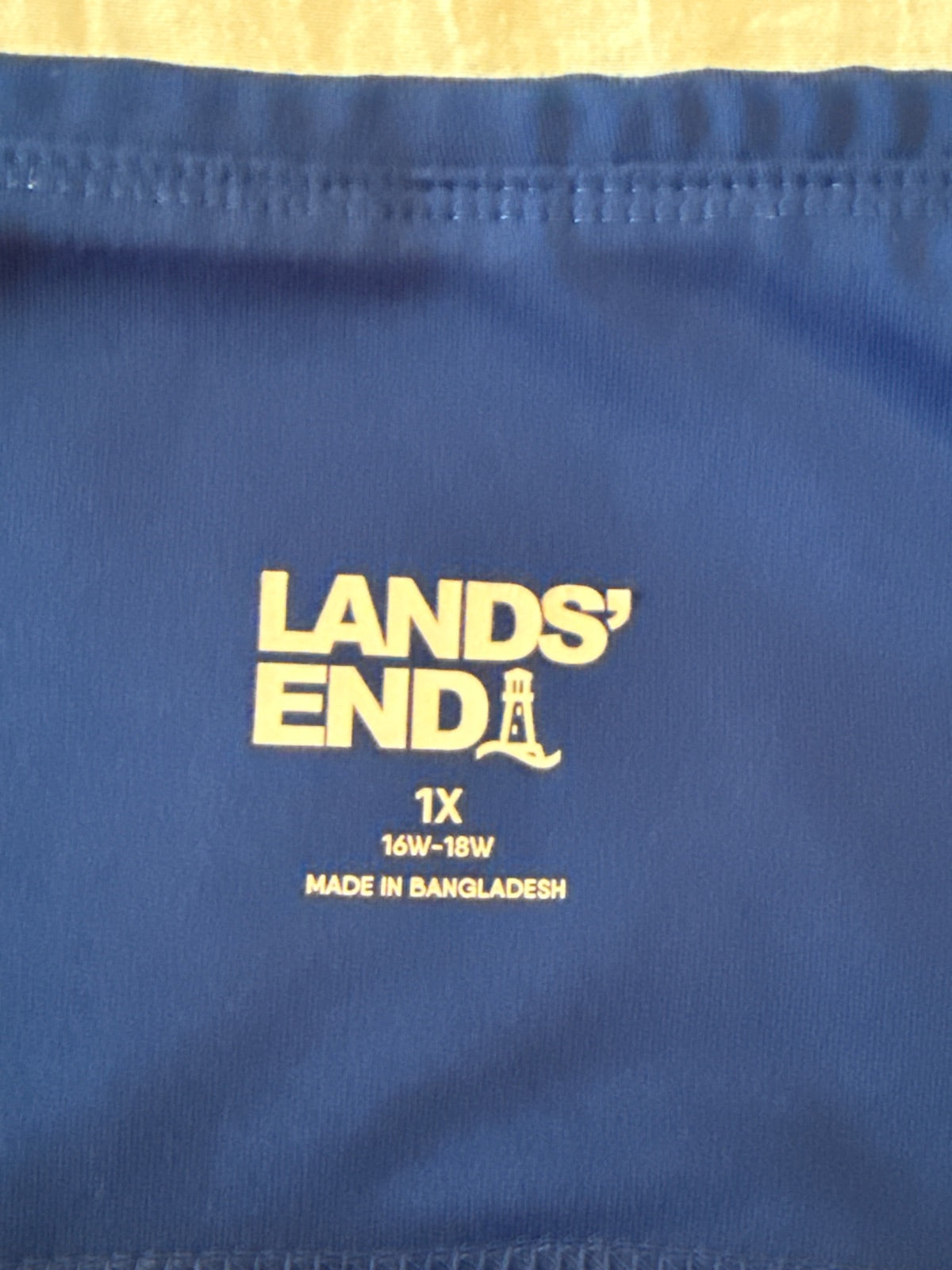 Brand and size label
