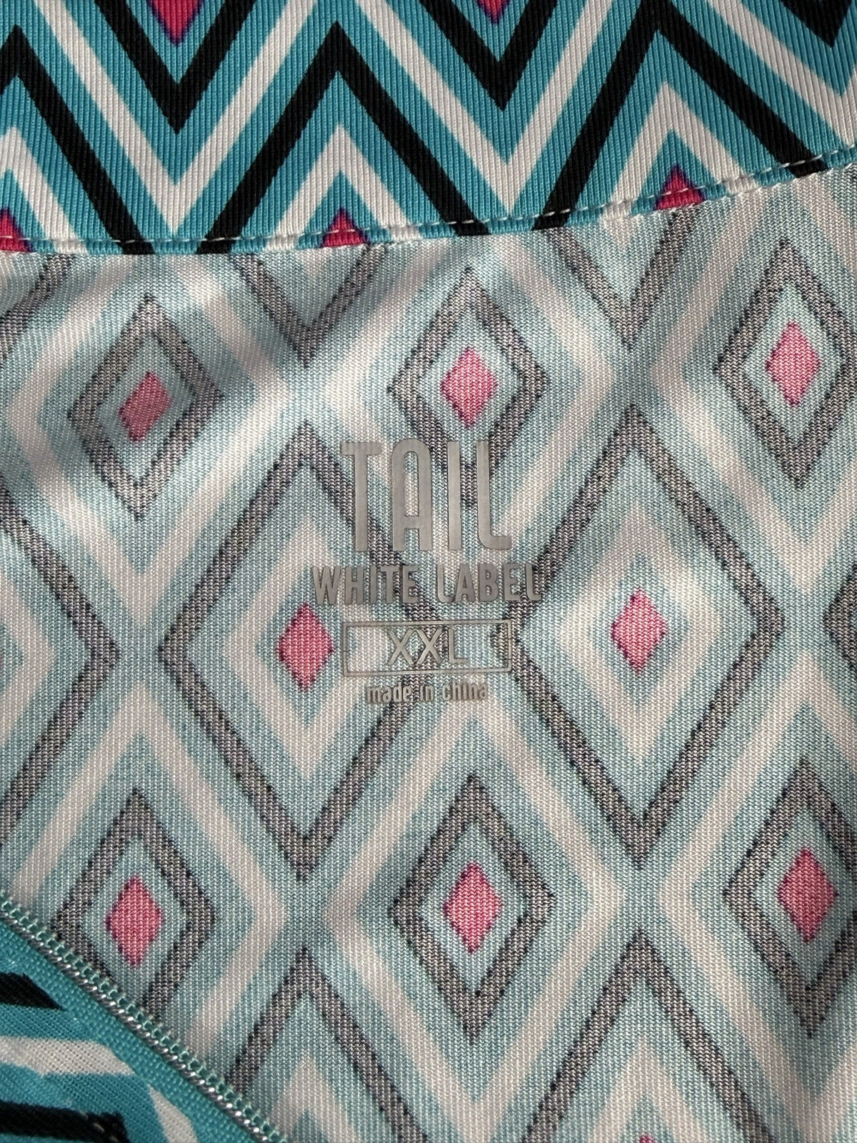 brand and size label