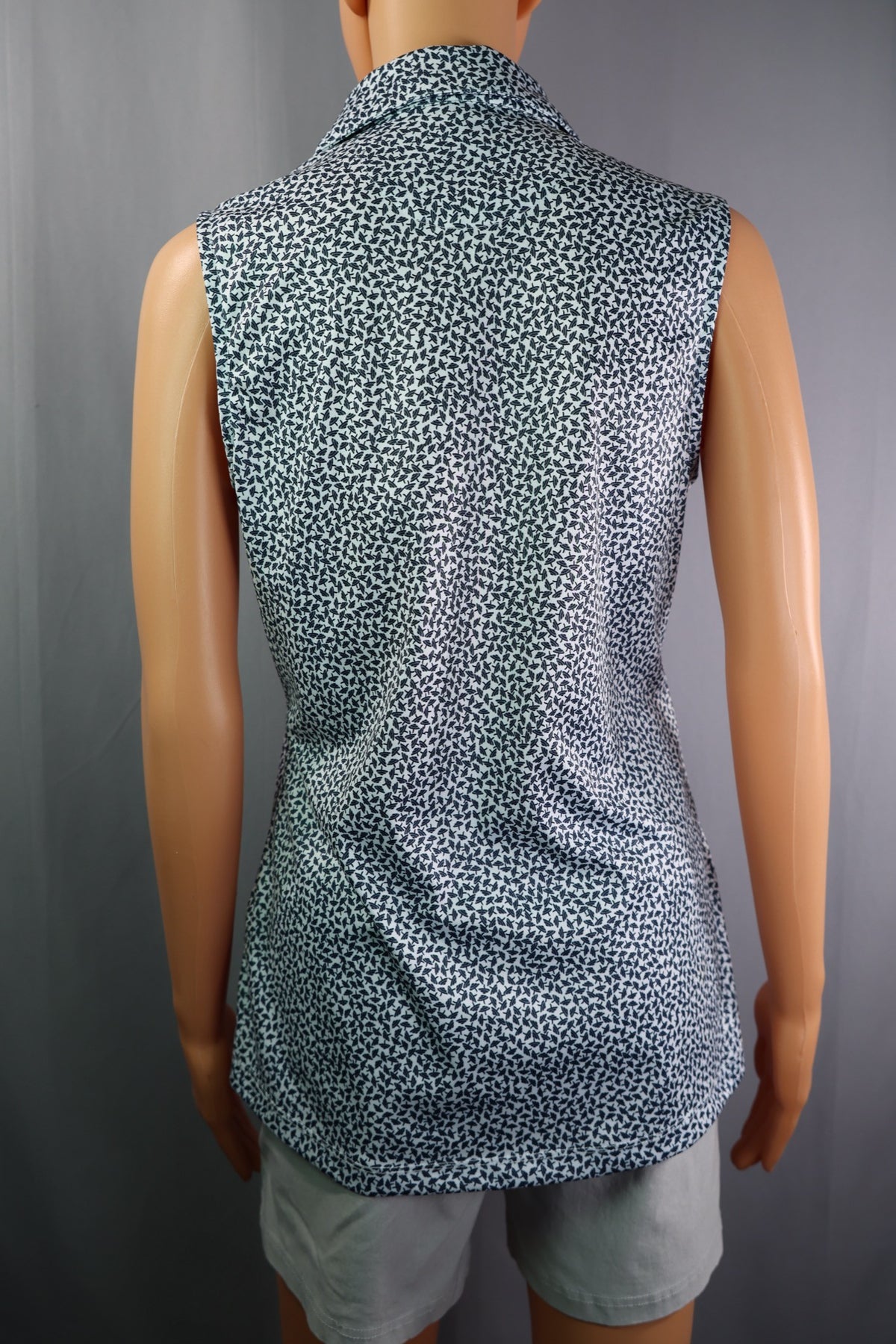 Greg Norman Top, Navy And White Leaf Print, Size M - back