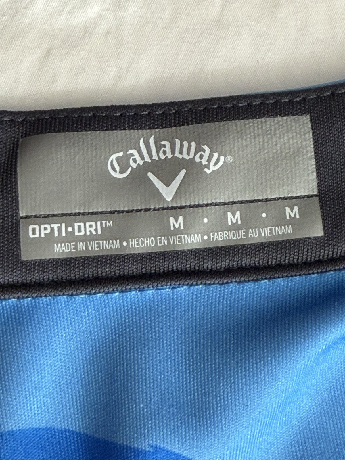 brand and size label
