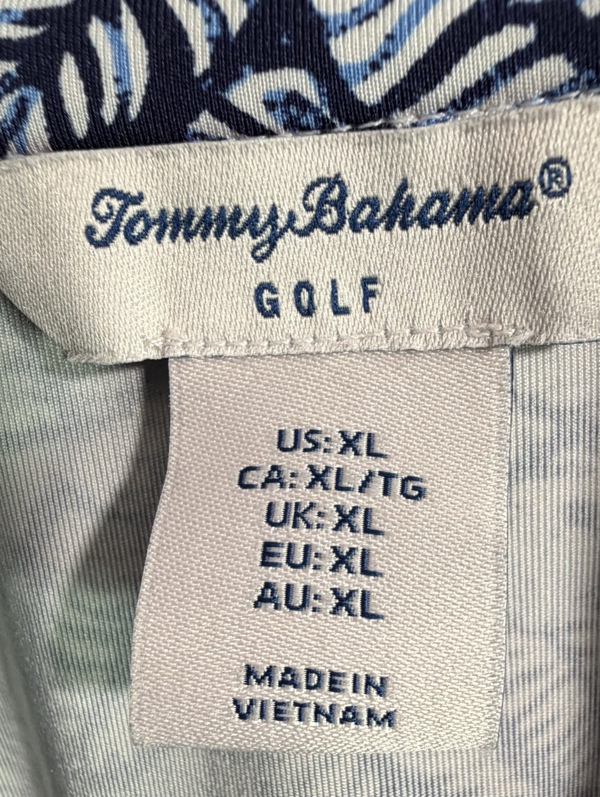 Tommy Bahama Full-Zip Jacket brand and size label