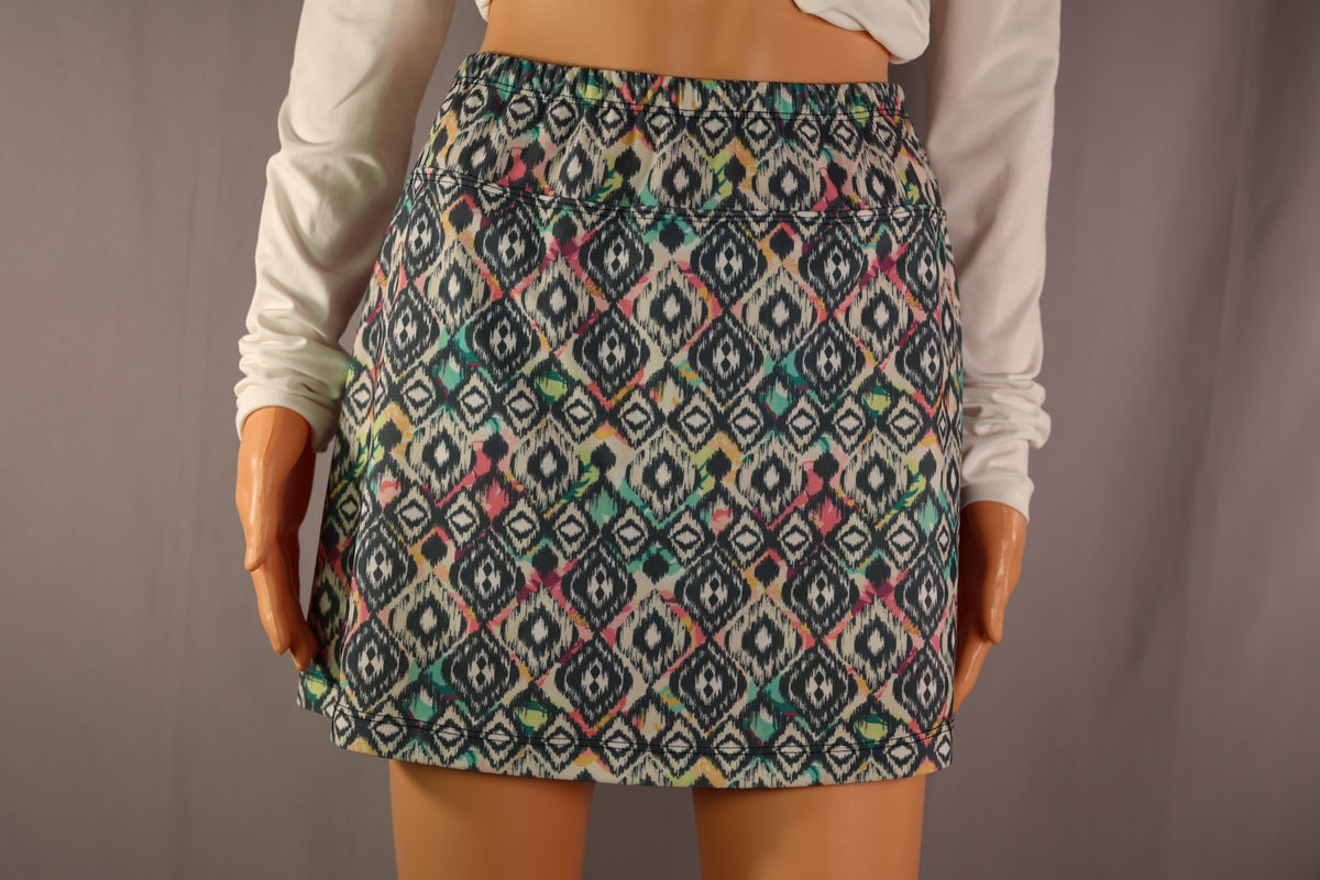 B-Skinz Skort, Navy Ikat Print, back