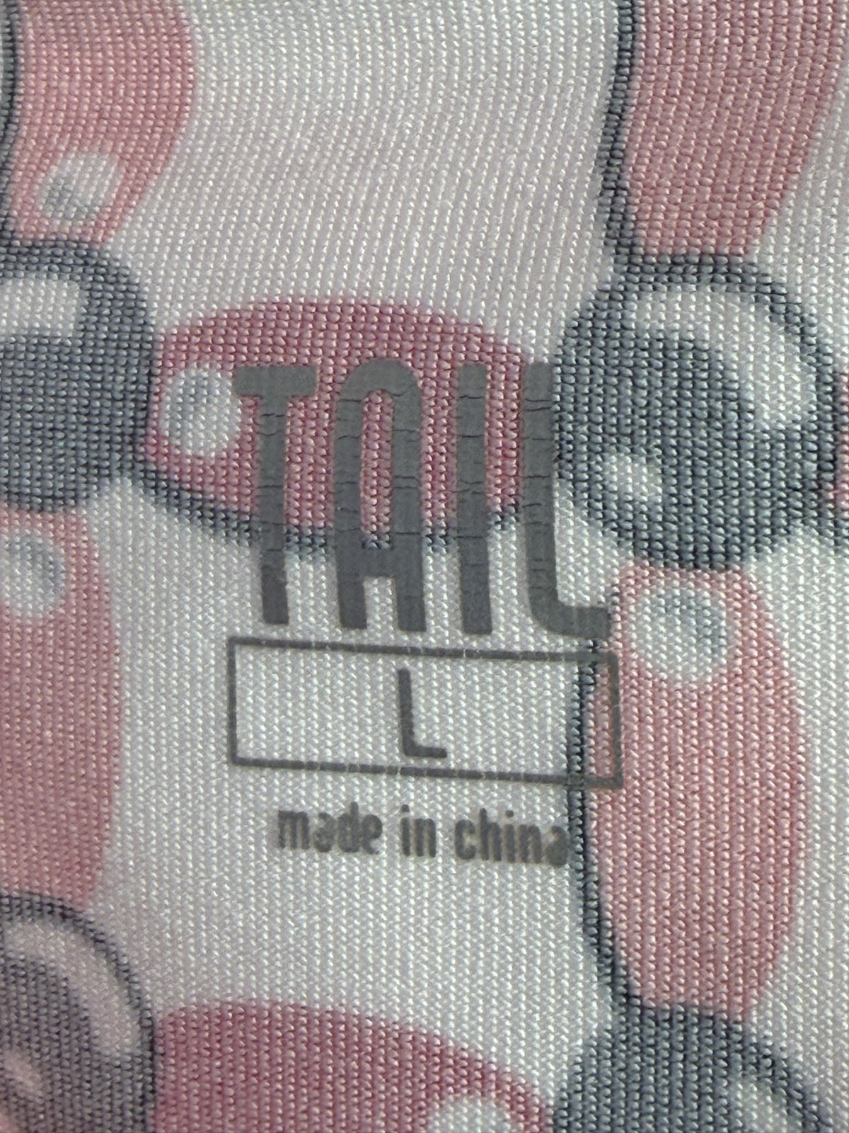 Tail Short-Sleeve Top brand and size label