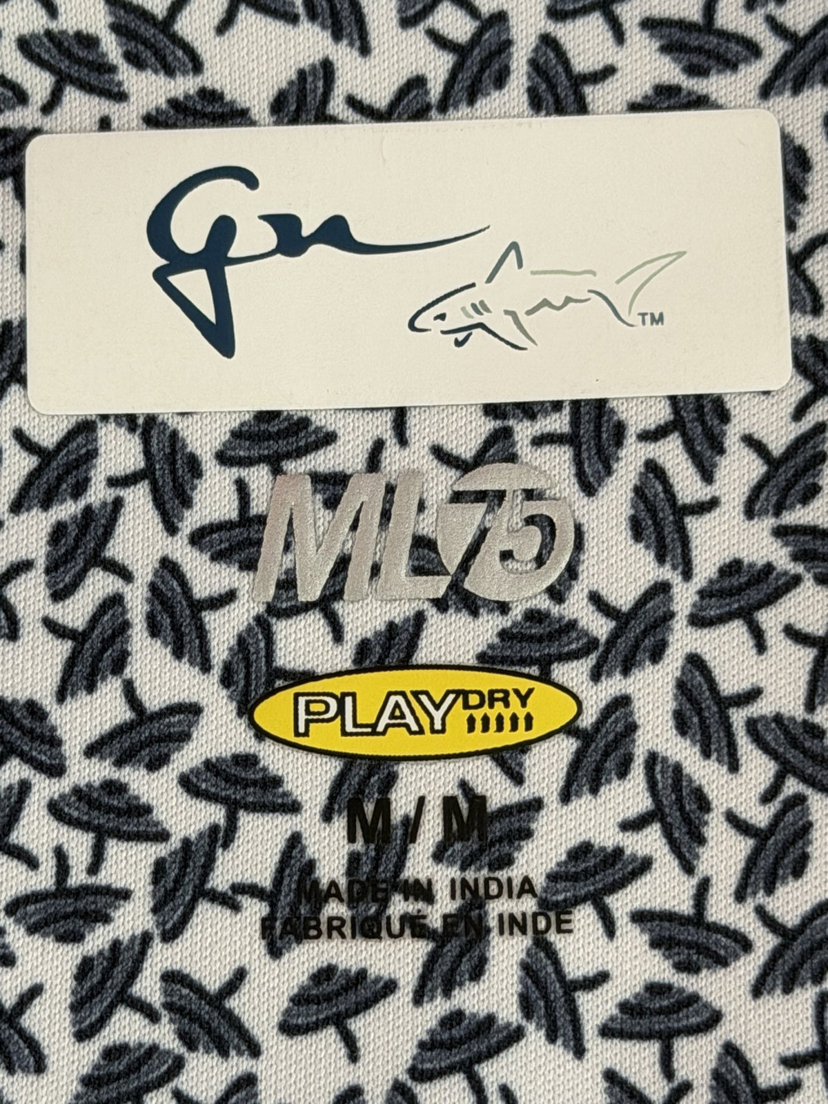 brand and size label