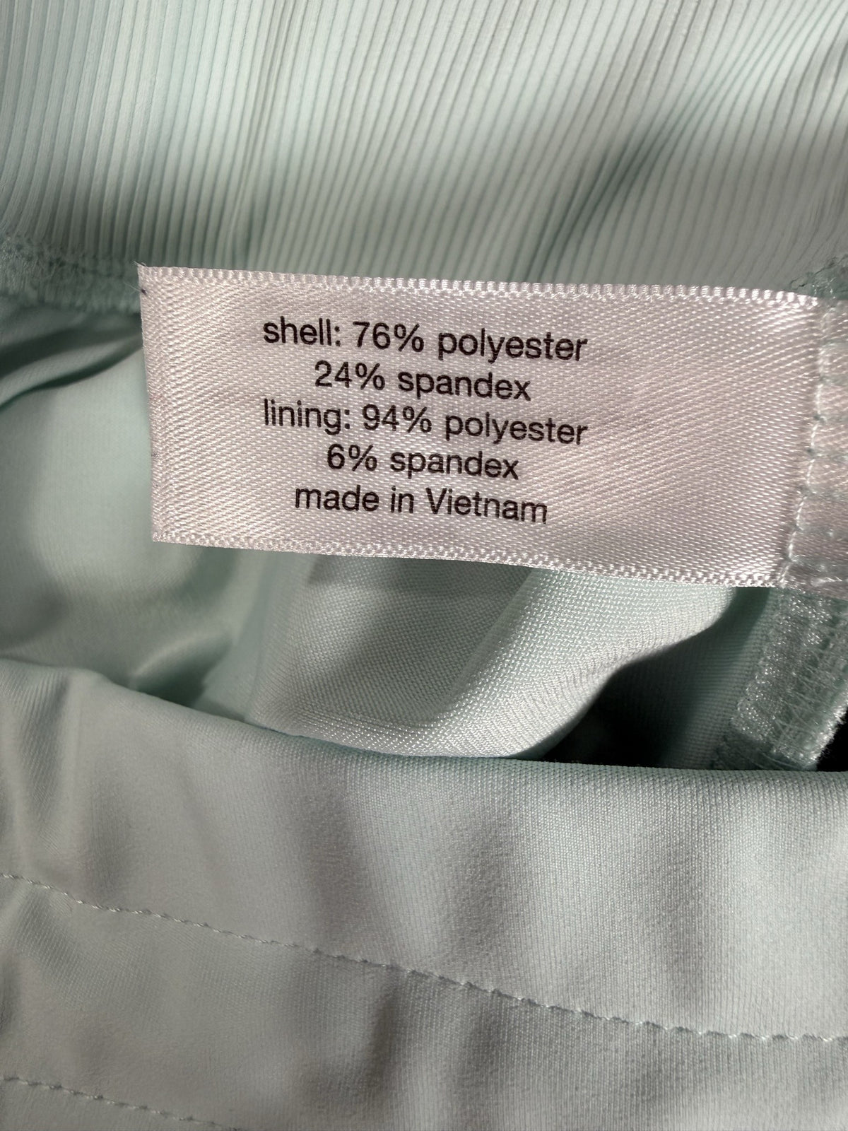 LIVI Skort care and fabric label