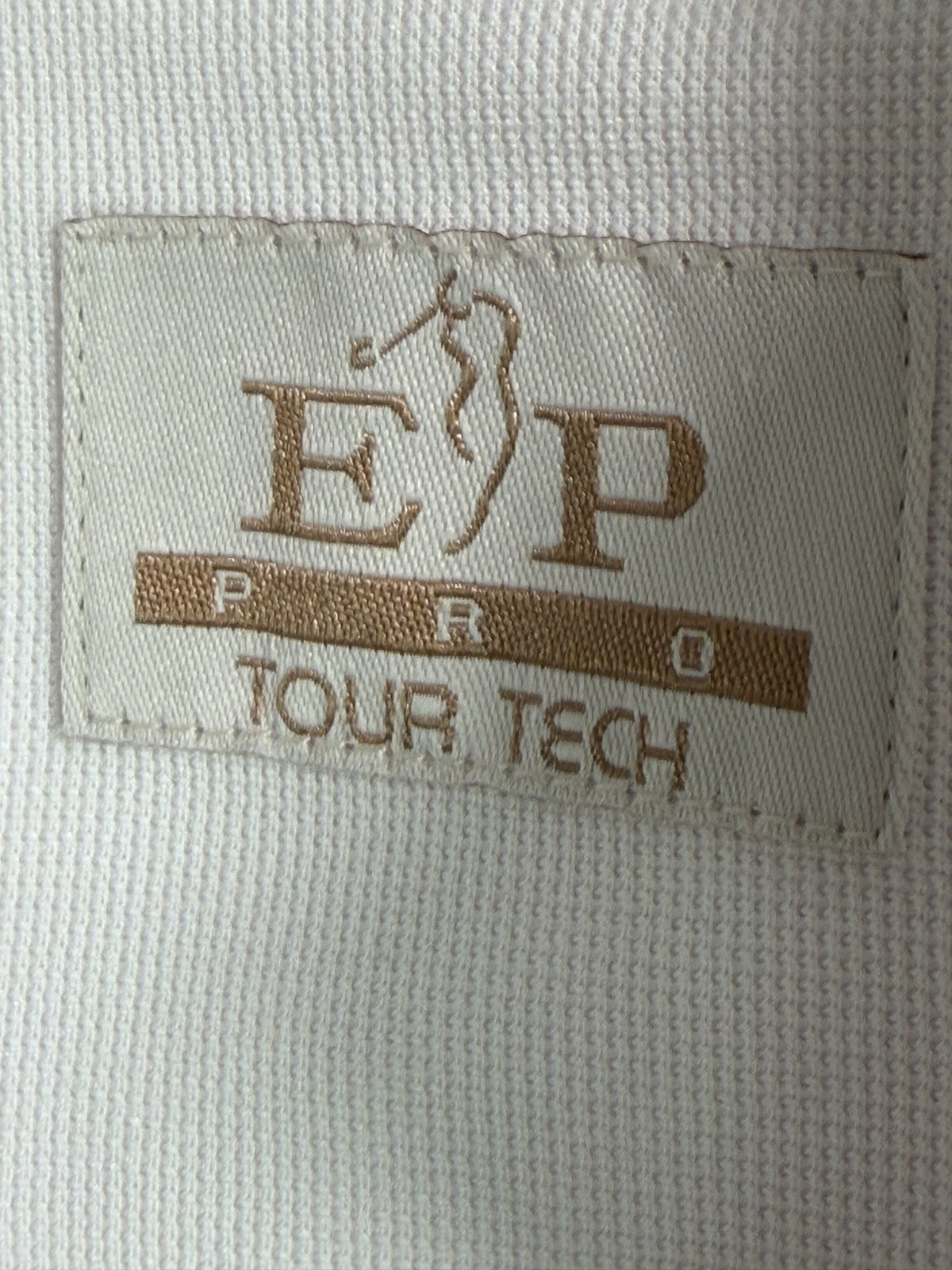 EP Pro Long-Sleeve Quarter-Zip brand and size label