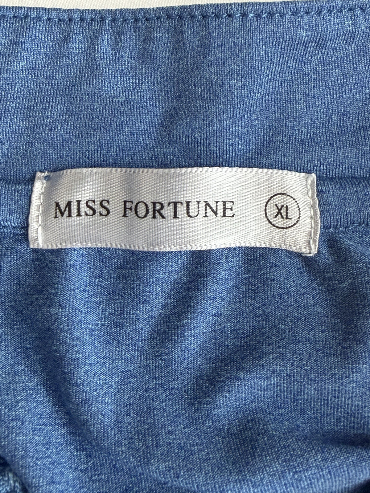 brand and size label