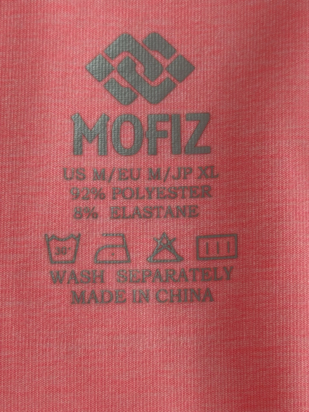 brand and size label