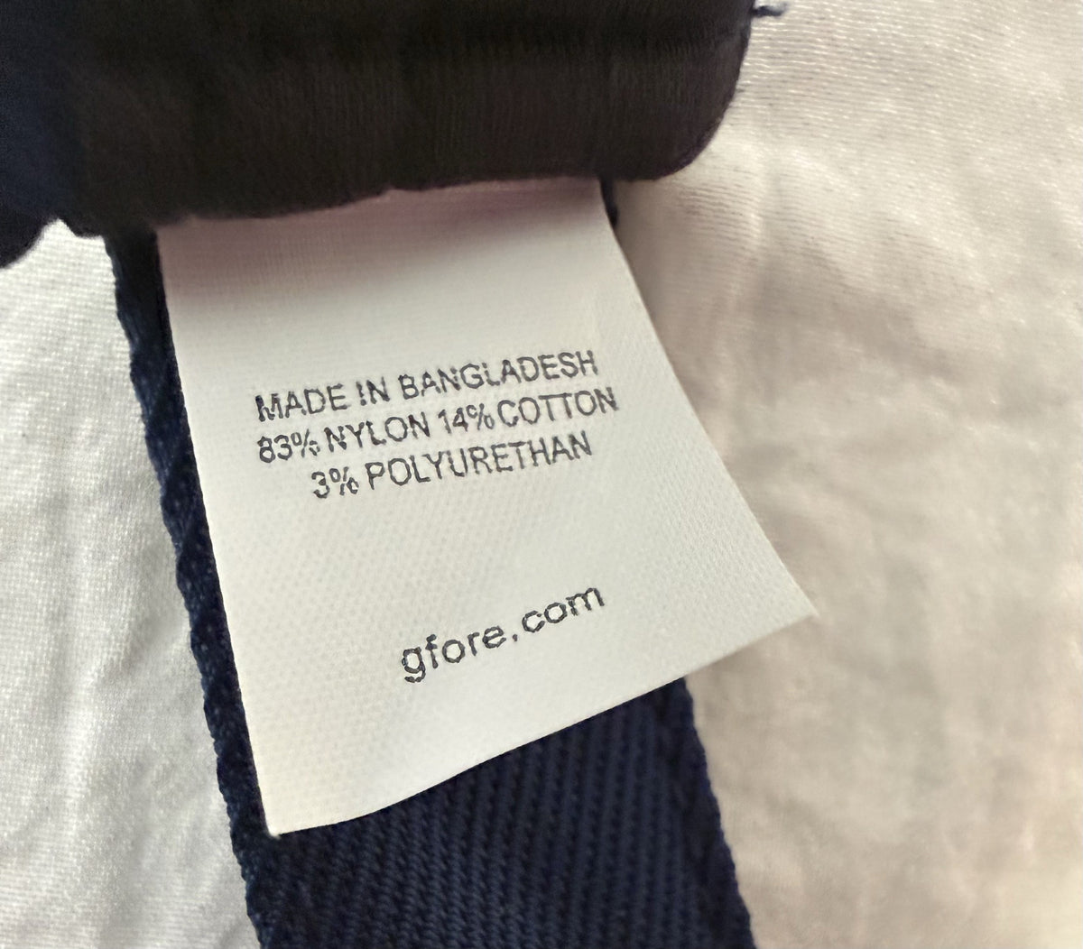 G/FORE Visor care and fabric label