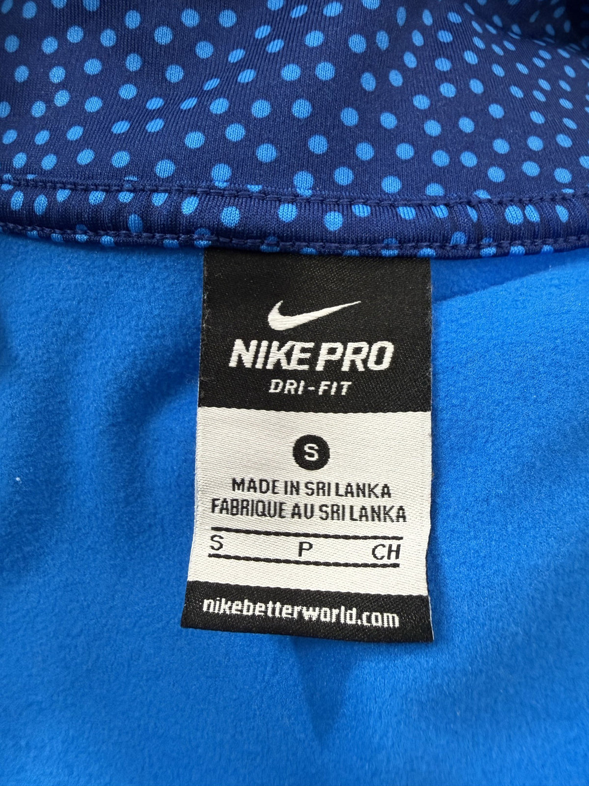 Nike Long-Sleeve Half-Zip brand and size label